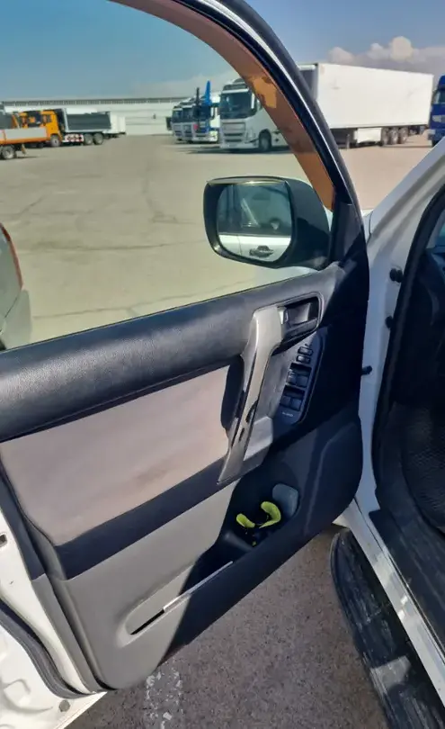 Toyota Land Cruiser Prado 2009 года за 13 300 000 тг. в Алматы фото 4