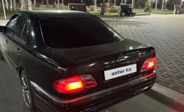 Mercedes-Benz E-Класс 1996 года за 3 100 000 тг. в Алматы фото 2