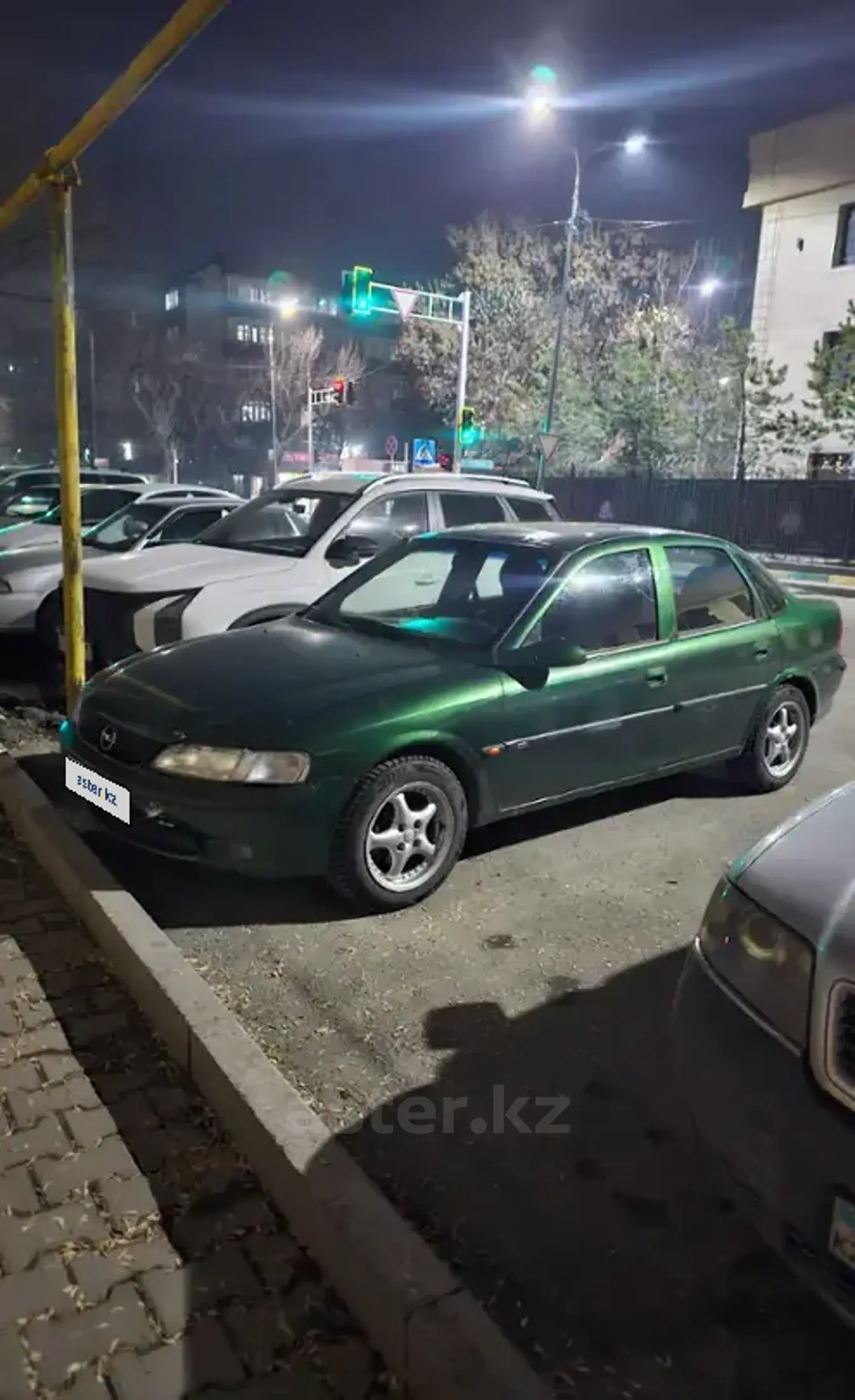 Opel Vectra 1996 года за 950 000 тг. в Шымкент фото 1