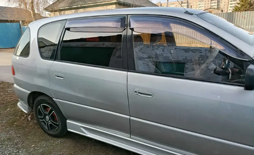 Toyota Ipsum 1997 года за 3 100 000 тг. в Павлодар