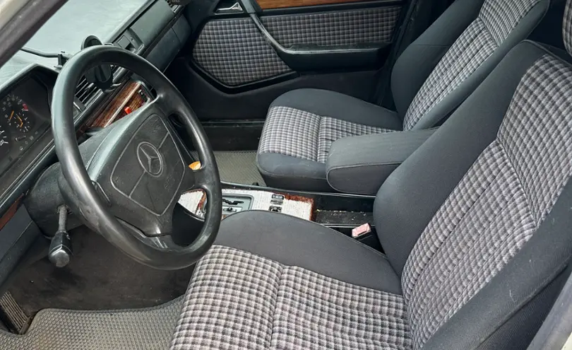 Mercedes-Benz W124 1990 года за 1 600 000 тг. в Карагандинская область