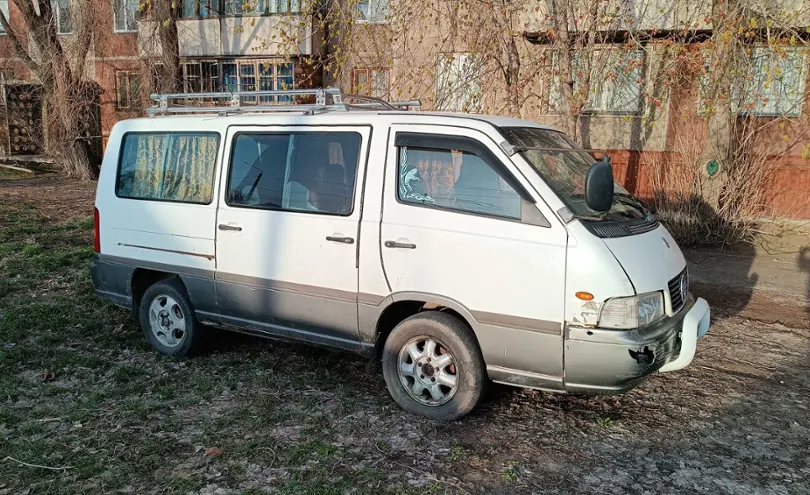 SsangYong Istana 2002 года за 1 300 000 тг. в Павлодарская область фото 3