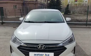 Hyundai Elantra 2019 года за 7 800 000 тг. в Астана фото 2