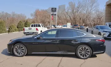 Lexus LS 2022 года за 42 000 000 тг. в Алматинская область