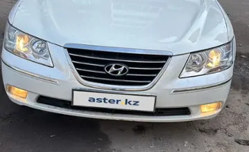 Hyundai Sonata 2010 года за 3 800 000 тг. в Астана фото 3
