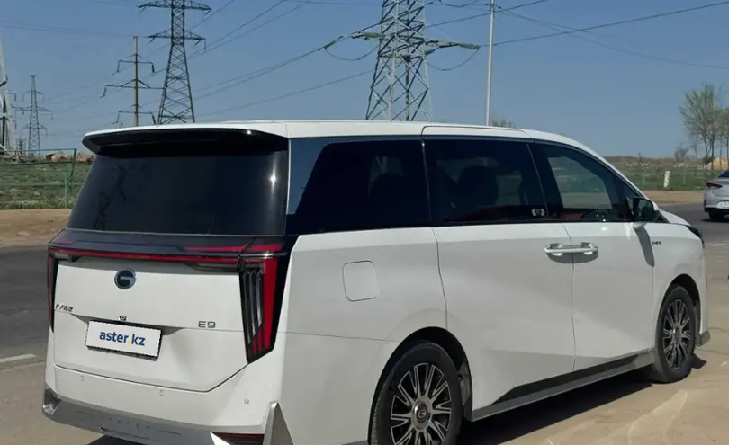 GAC Trumpchi E9 2024 года за 19 000 000 тг. в Алматы фото 4