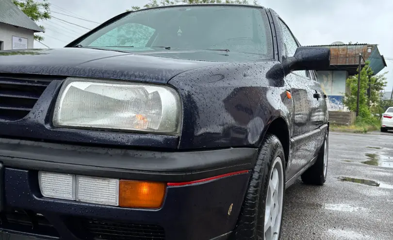 Volkswagen Vento 1992 года за 1 000 000 тг. в Шымкент фото 1
