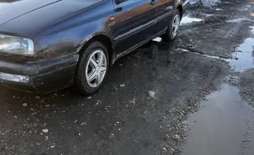 Volkswagen Vento 1992 года за 550 000 тг. в Усть-Каменогорск фото 1