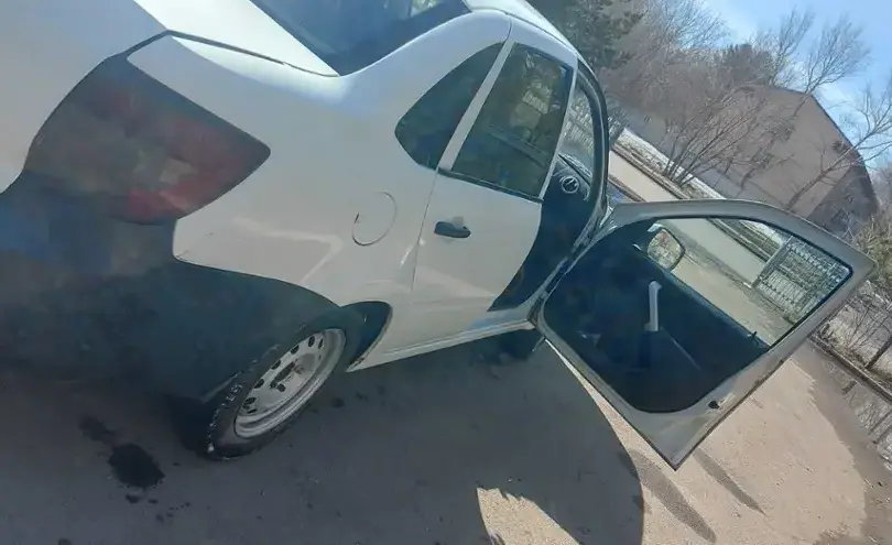 LADA (ВАЗ) Granta 2013 года за 2 250 000 тг. в Астана фото 3