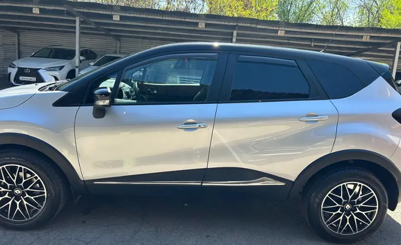 Renault Kaptur 2019 года за 6 800 000 тг. в Алматы фото 4