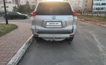 Toyota Land Cruiser Prado 2011 года за 13 000 000 тг. в Астана фото 3