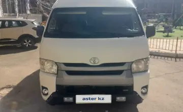 Toyota HiAce 2014 года за 12 500 000 тг. в Астана фото 1
