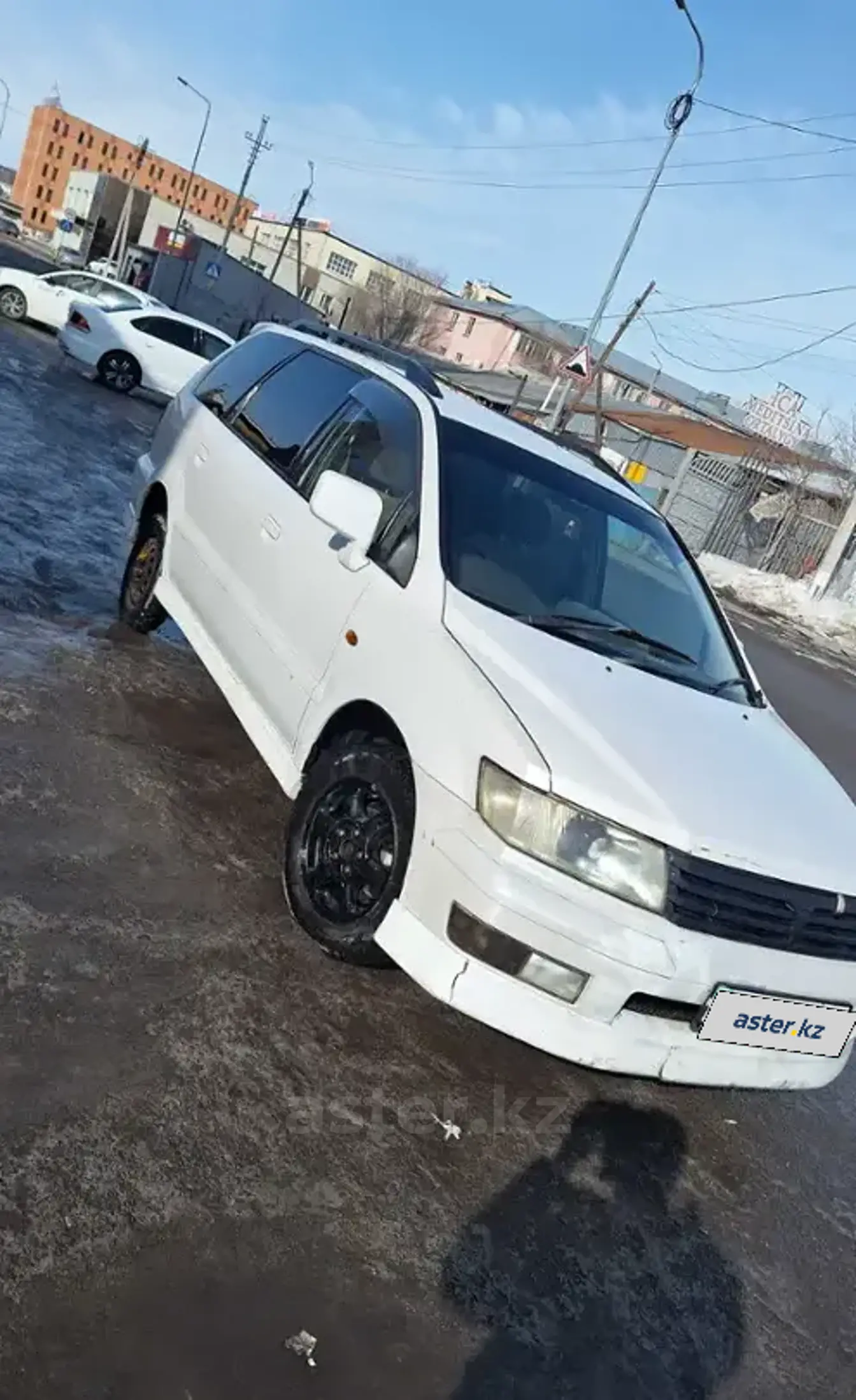 Mitsubishi Chariot 1998 года за 1 600 000 тг. в Астана фото 2