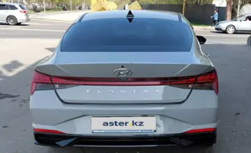 Hyundai Elantra 2022 года за 8 000 000 тг. в Алматы фото 4