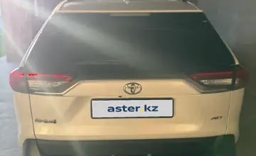 Toyota RAV4 2021 года за 14 950 000 тг. в Шымкент фото 4