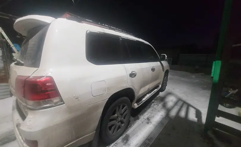 Toyota Land Cruiser 2015 года за 22 000 000 тг. в Караганда фото 3