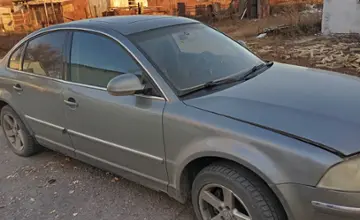 Volkswagen Passat 2004 года за 1 900 000 тг. в Астана фото 2