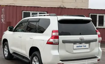 Toyota Land Cruiser Prado 2015 года за 17 500 000 тг. в Астана