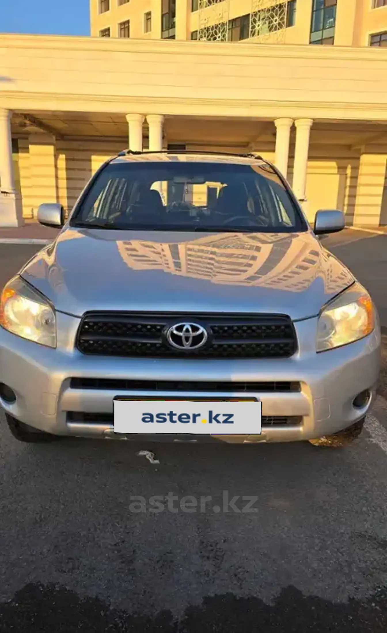 Toyota RAV4 2006 года за 7 250 000 тг. в Астана фото 2