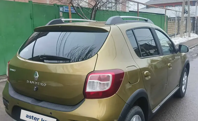 Renault Sandero 2015 года за 3 300 000 тг. в Алматы фото 3
