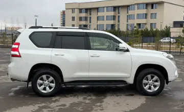 Toyota Land Cruiser Prado 2015 года за 17 500 000 тг. в Астана фото 3