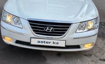 Hyundai Sonata 2010 года за 3 800 000 тг. в Астана фото 4