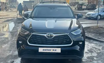 Toyota Highlander 2022 года за 25 000 000 тг. в Астана фото 3