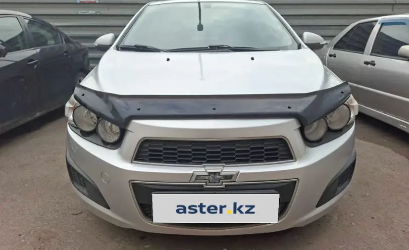 Chevrolet Aveo 2014 года за 3 390 000 тг. в Астана фото 2