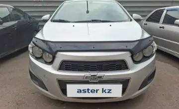 Chevrolet Aveo 2014 года за 3 500 000 тг. в Астана фото 2