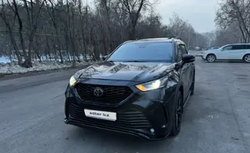 Toyota Highlander 2021 года за 26 500 000 тг. в Алматы фото 2