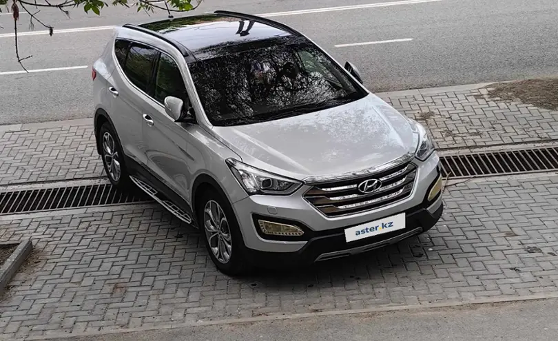 Hyundai Santa Fe 2014 года за 7 500 000 тг. в Уральск