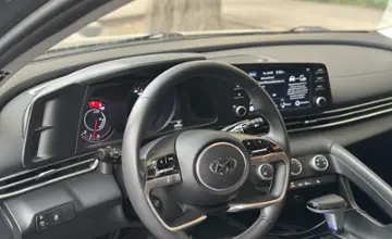 Hyundai Elantra 2023 года за 8 490 000 тг. в Алматы фото 4