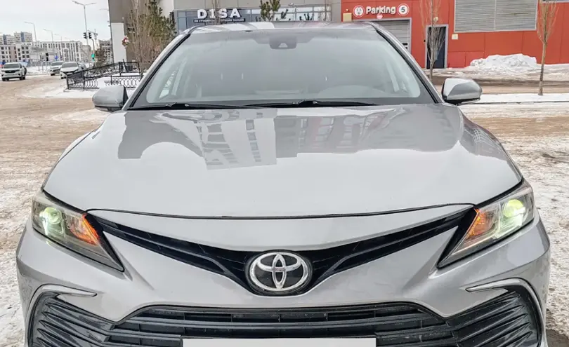 Toyota Camry 2021 года за 12 000 000 тг. в Астана