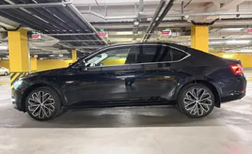Skoda Superb 2020 года за 12 000 000 тг. в Алматы