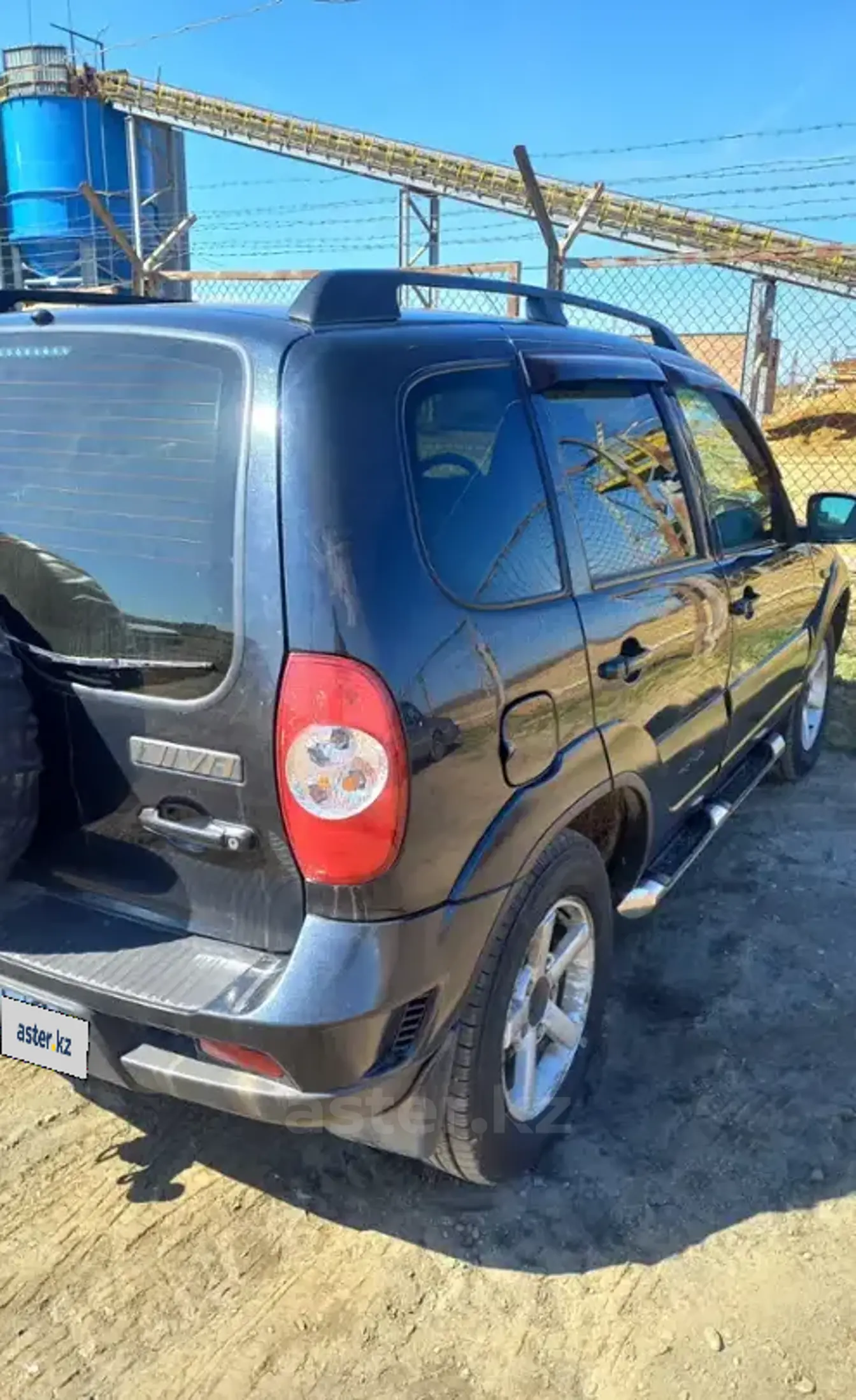 Chevrolet Niva 2015 года за 3 700 000 тг. в Павлодарская область фото 4