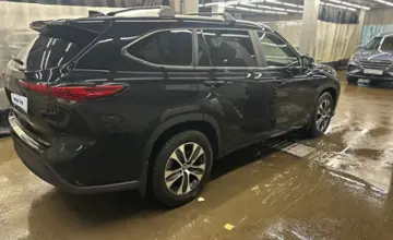 Toyota Highlander 2022 года за 25 000 000 тг. в Астана