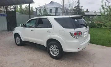 Toyota Fortuner 2012 года за 11 500 000 тг. в Шымкент фото 3