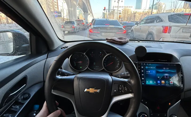 Chevrolet Cruze 2012 года за 3 850 000 тг. в Астана фото 3