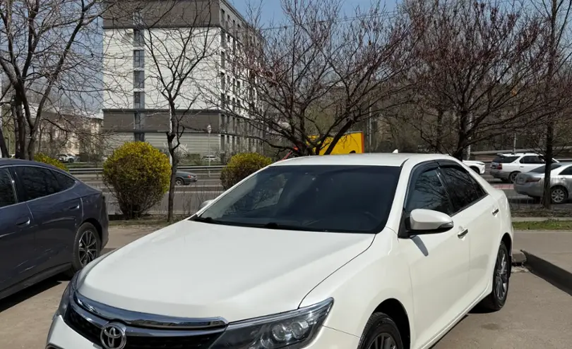 Toyota Camry 2015 года за 13 000 000 тг. в Алматы фото 2