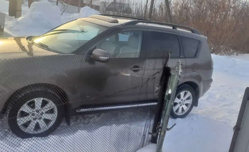 Mitsubishi Outlander 2010 года за 5 600 000 тг. в Восточно-Казахстанская область фото 3