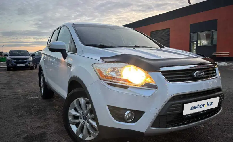 Ford Kuga 2012 года за 5 900 000 тг. в Астана фото 4