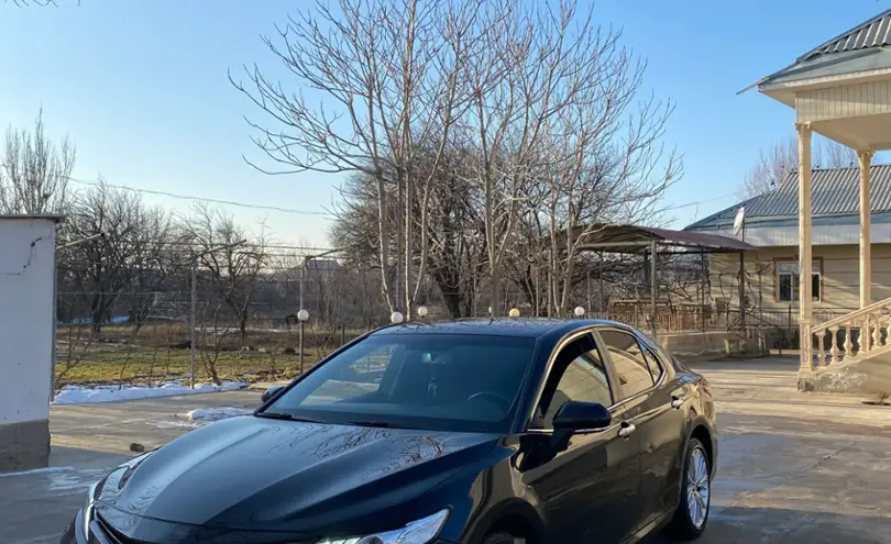Toyota Camry 2018 года за 13 500 000 тг. в Шымкент фото 1