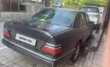 Mercedes-Benz W124 1991 года за 550 000 тг. в Алматы фото 3