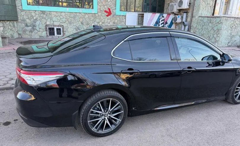Toyota Camry 2021 года за 16 500 000 тг. в Караганда