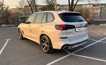 BMW X5 2024 года за 56 500 000 тг. в Алматы фото 4
