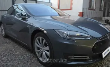 Tesla Model S 2014 года за 14 000 000 тг. в Алматы фото 4