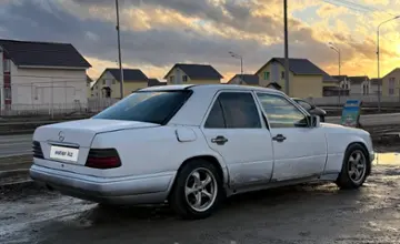 Mercedes-Benz E-Класс 1994 года за 800 000 тг. в Талдыкорган