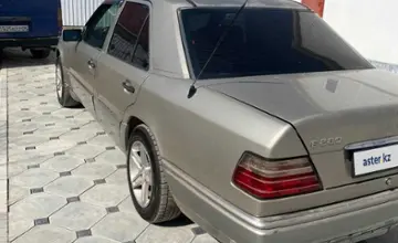 Mercedes-Benz E-Класс 1993 года за 1 300 000 тг. в Алматинская область фото 3