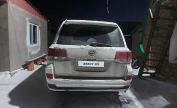 Toyota Land Cruiser 2015 года за 22 000 000 тг. в Караганда