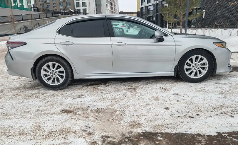 Toyota Camry 2021 года за 11 700 000 тг. в Астана фото 2